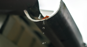 arrêter une fuite d'eau dans la toiture